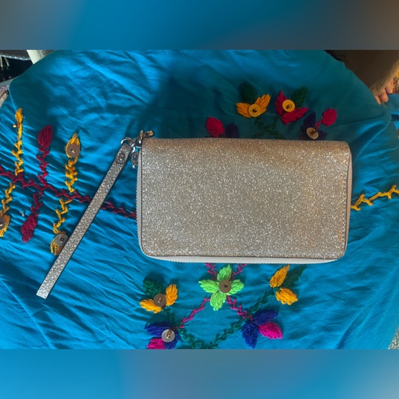 Sparkly silver Michael Kors zippy wallet.Apx 4 1/2 by 7”. EUC - Picture 2 of 8